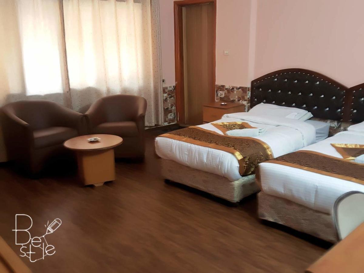 Crystal Hotel فندق كريستال Nablus Exterior foto